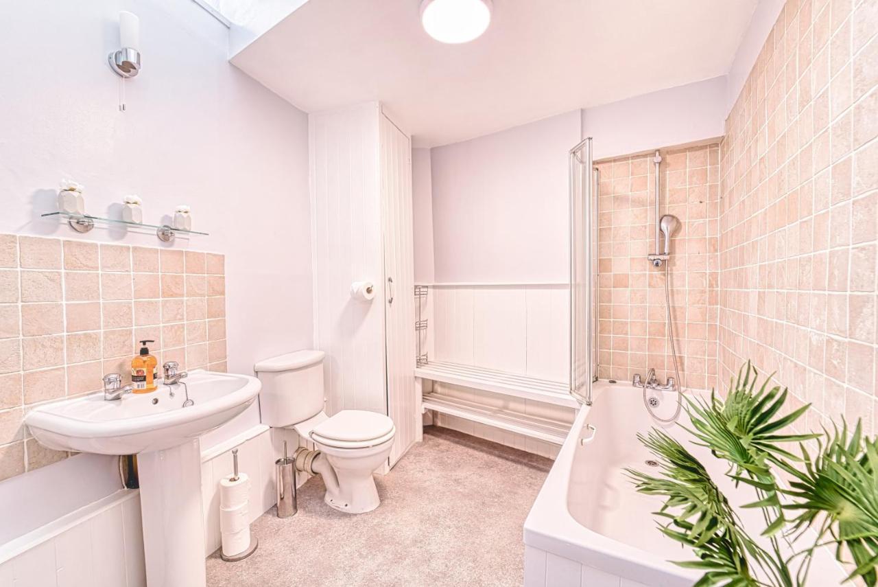 The Stylish Gem Of Bath - Football Table - Sleeps 10 Exterior foto